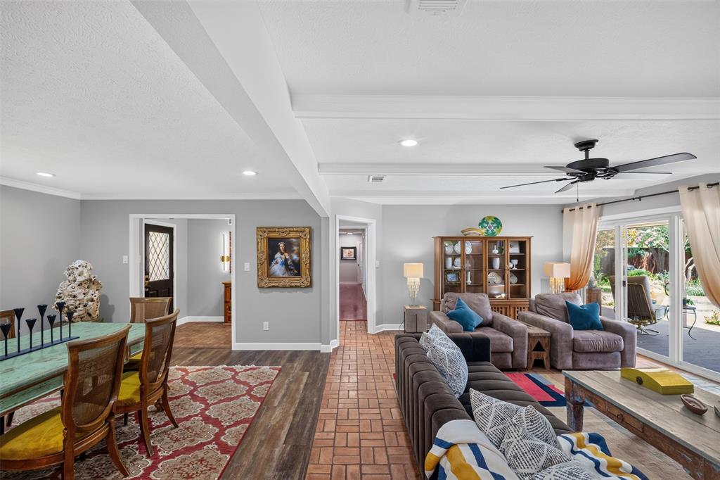1810 S Crest Property Photo 22