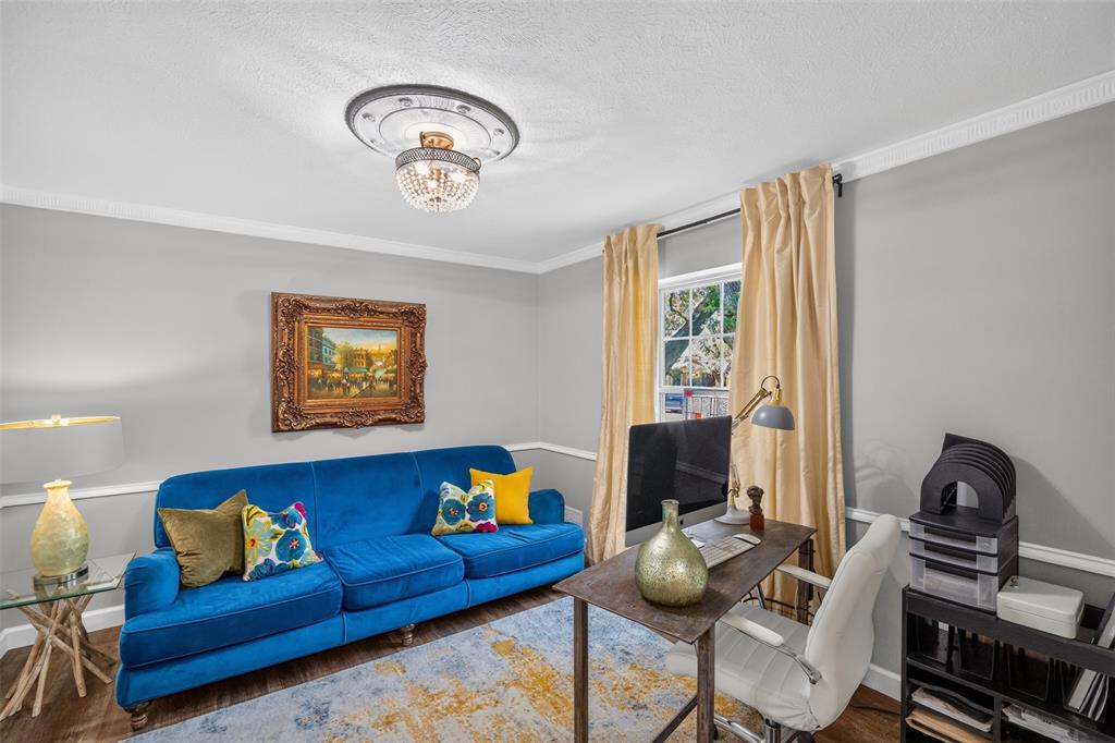 1810 S Crest Property Photo 31
