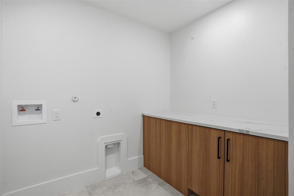 4526 Cabell Drive 101 Property Photo 19