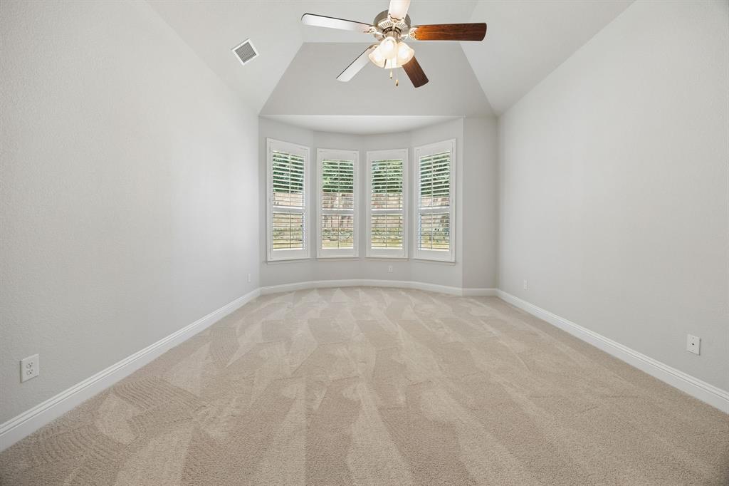 5512 Grove Cove Drive Property Photo 11