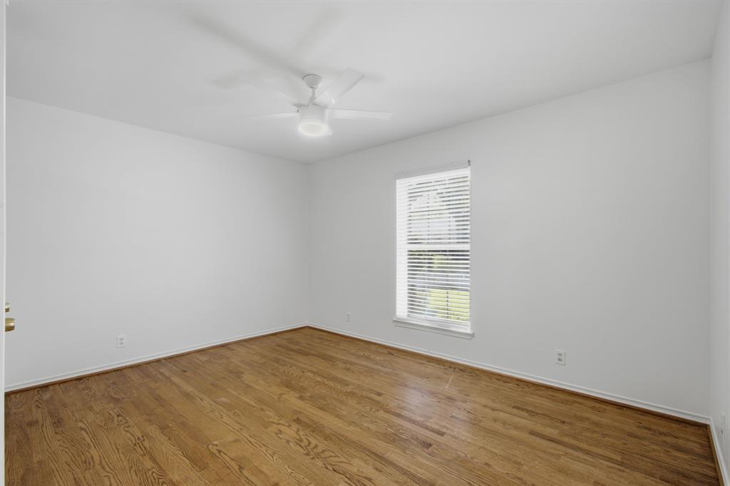 939 Blue Lake Circle Property Photo 22