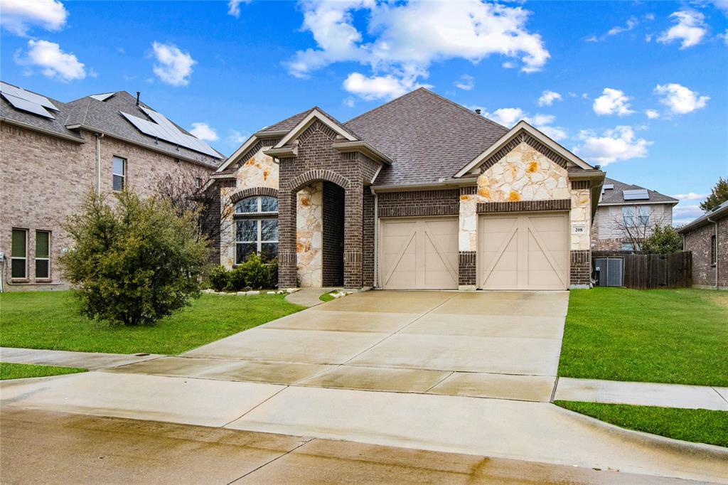 208 Burberry Drive Property Photo 1