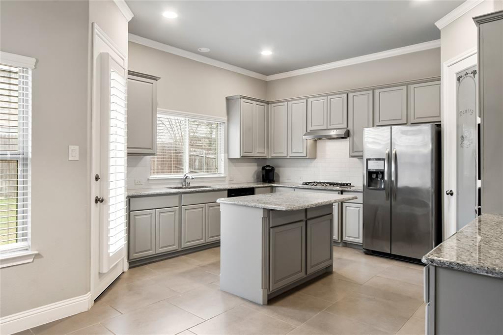 208 Burberry Drive Property Photo 7