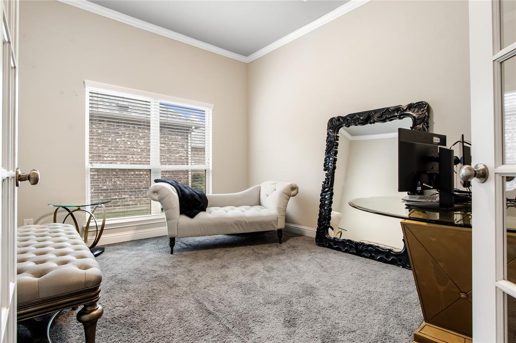 208 Burberry Drive Property Photo 9