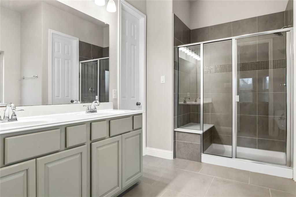 208 Burberry Drive Property Photo 12