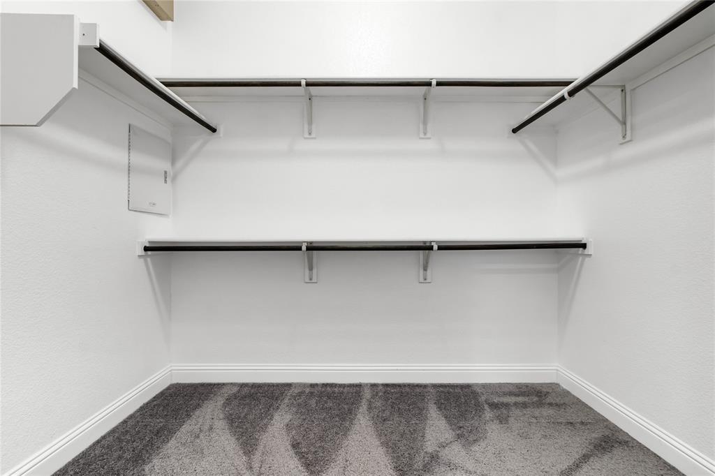 208 Burberry Drive Property Photo 13