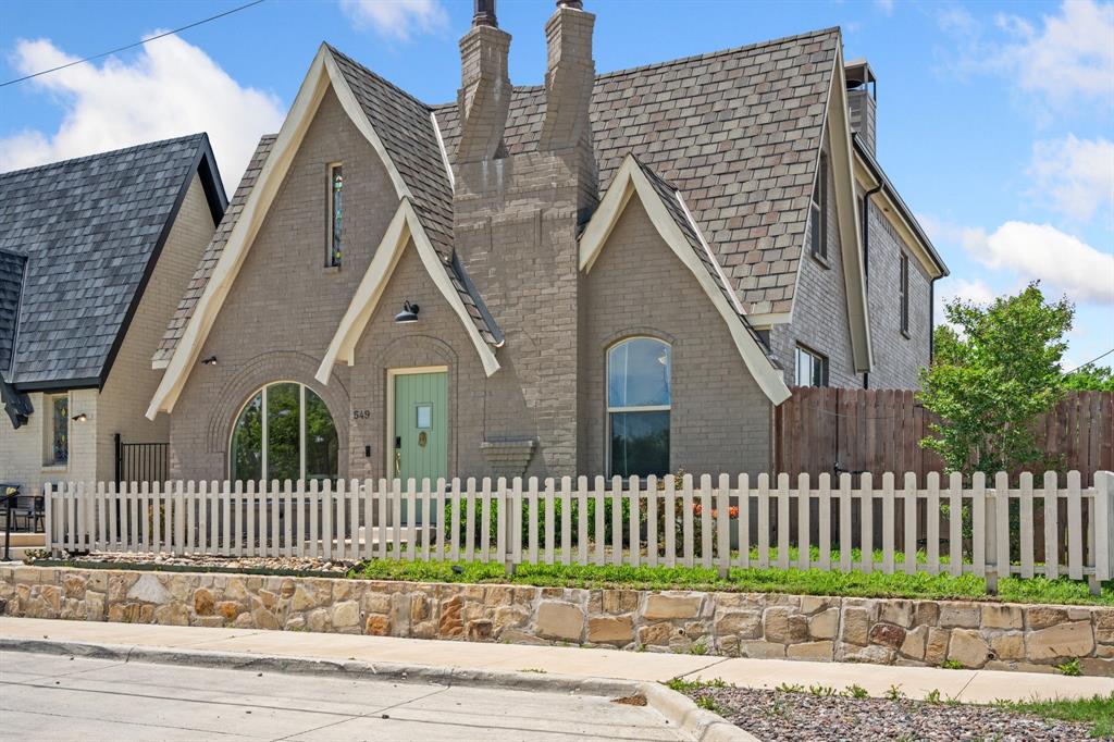 549 N Johnson Street Property Photo 1