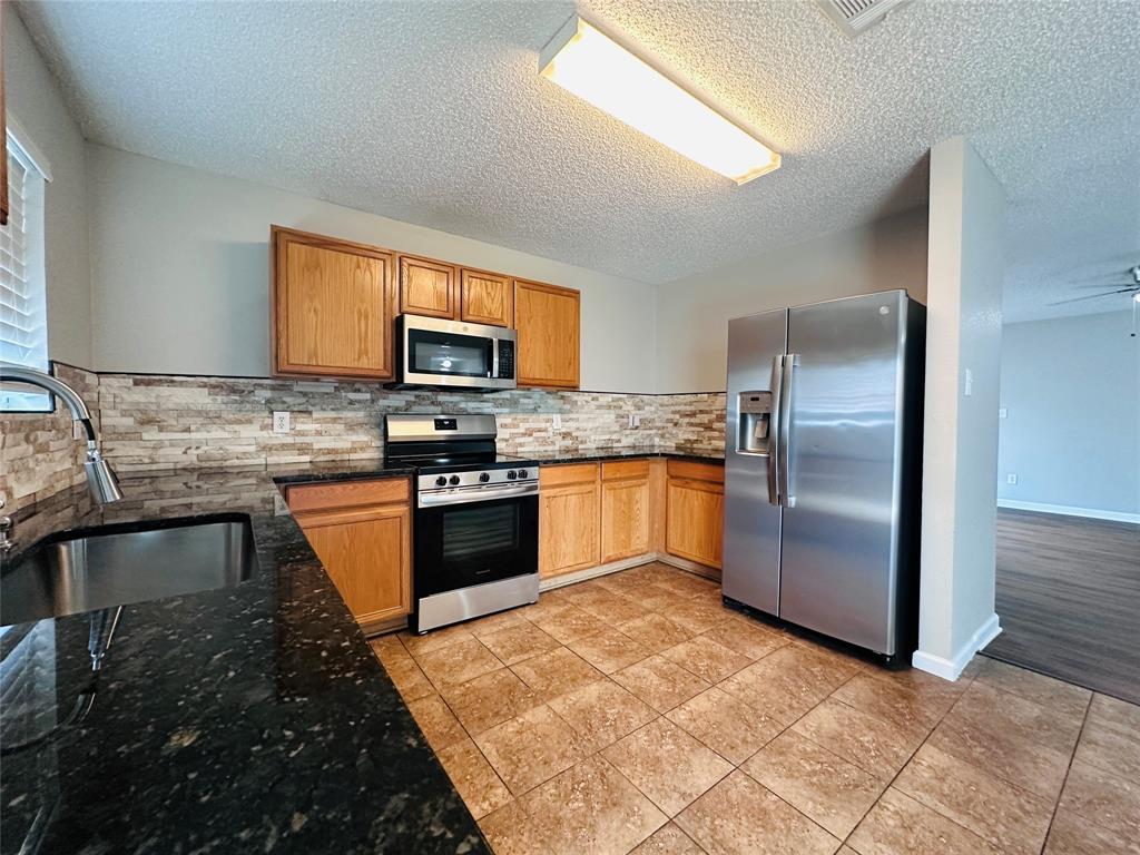 8600 Hawkview Drive Property Photo 2