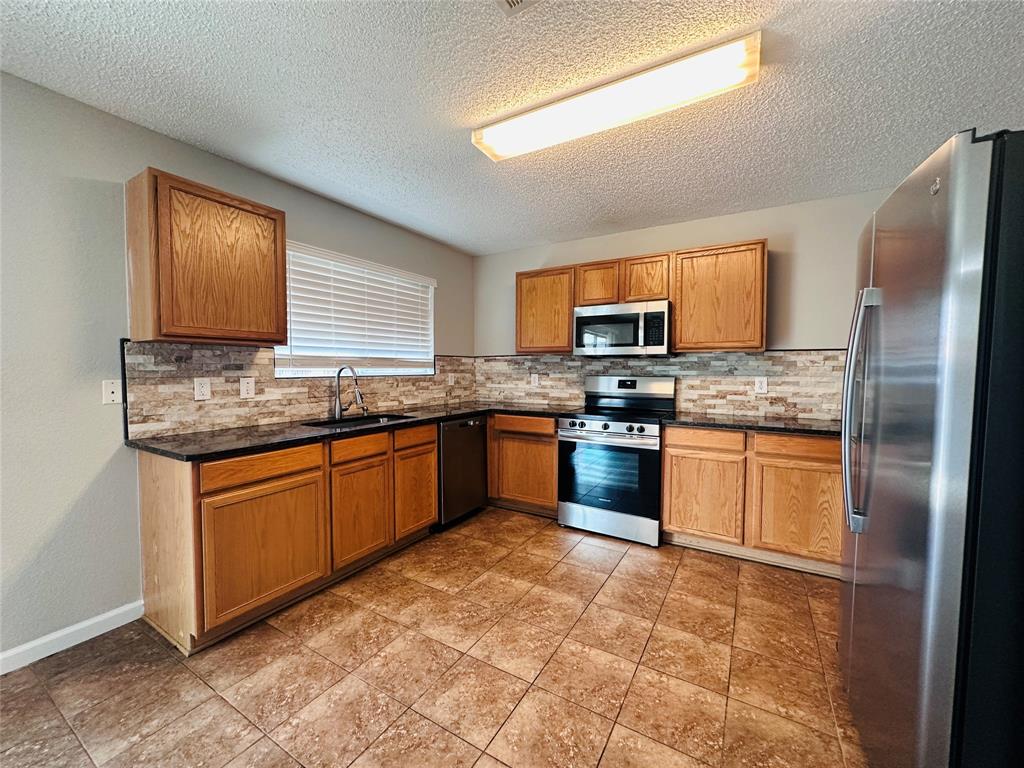 8600 Hawkview Drive Property Photo 3