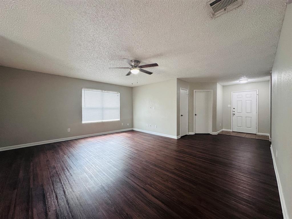 8600 Hawkview Drive Property Photo 4