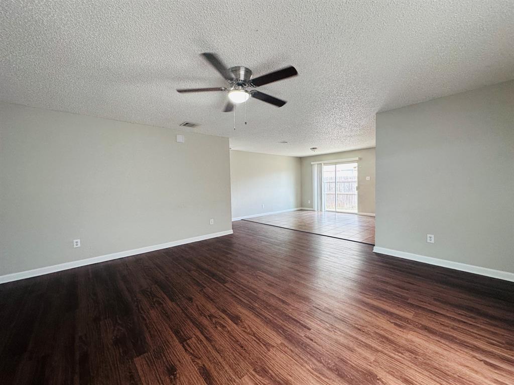 8600 Hawkview Drive Property Photo 5