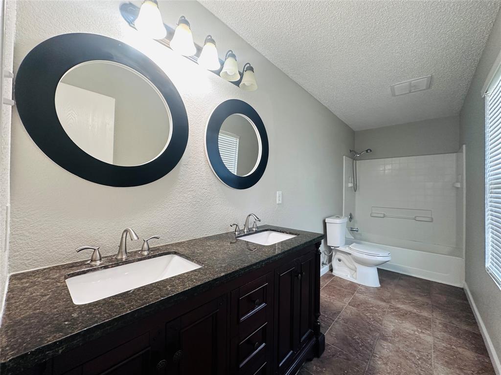 8600 Hawkview Drive Property Photo 7