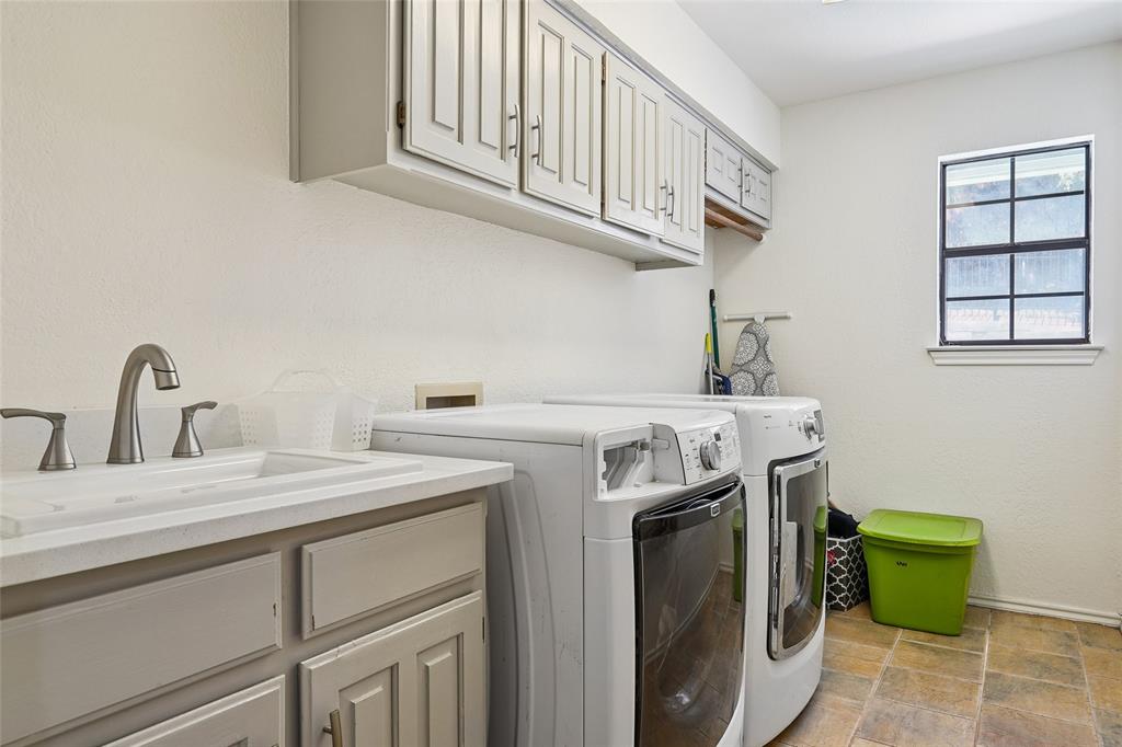 3904 Ashley Court Property Photo 16