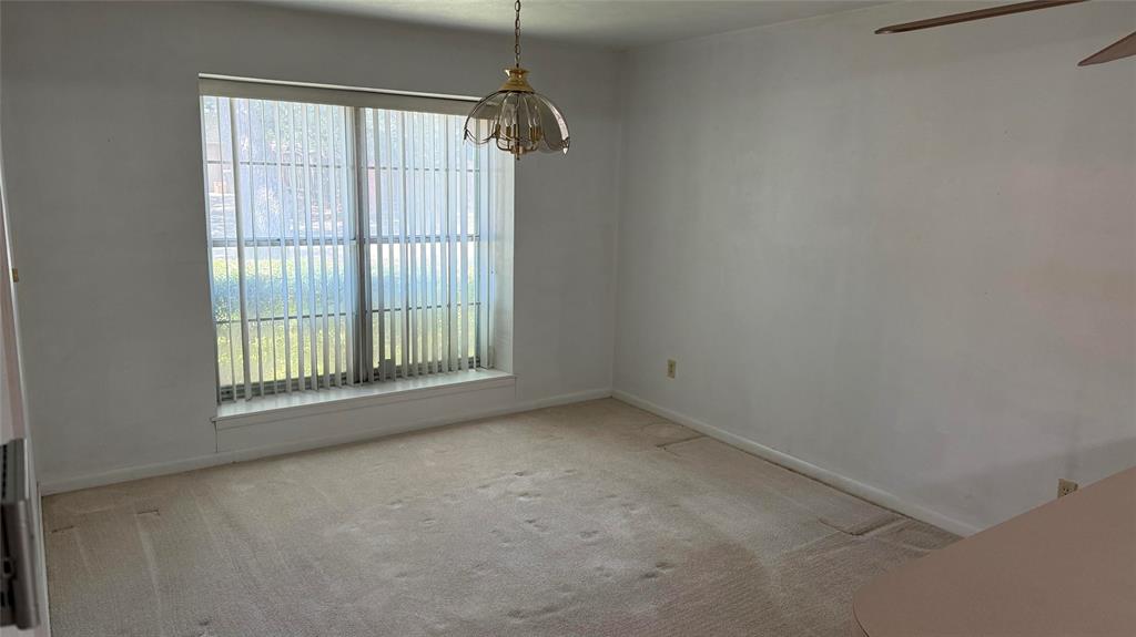 401 Glenhaven Drive Property Photo 5