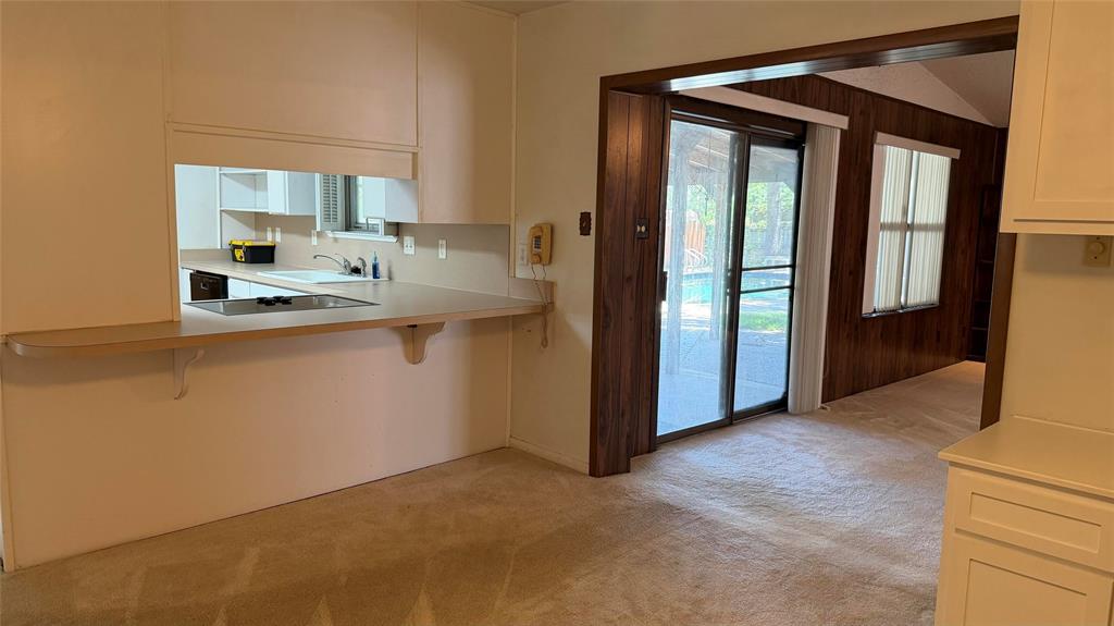 401 Glenhaven Drive Property Photo 8