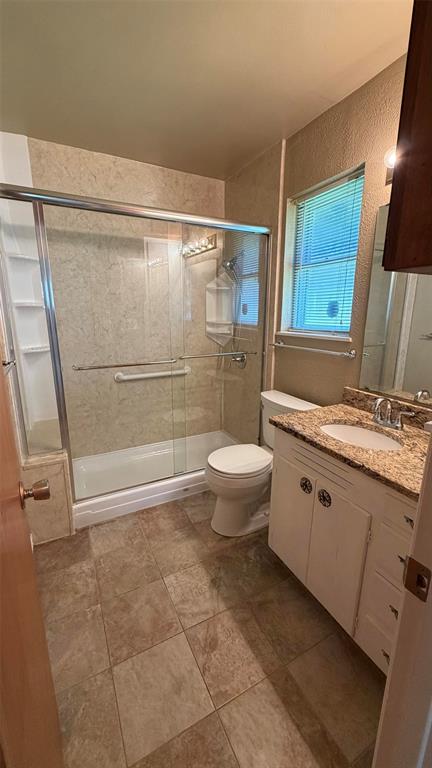 401 Glenhaven Drive Property Photo 9