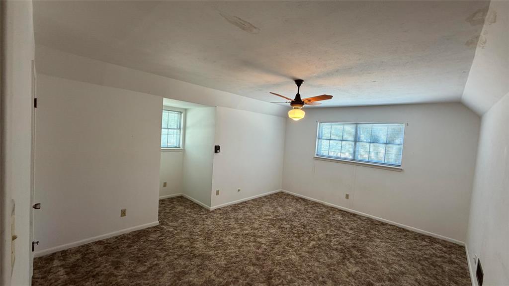 401 Glenhaven Drive Property Photo 17