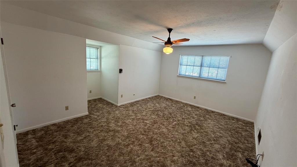 401 Glenhaven Drive Property Photo 23