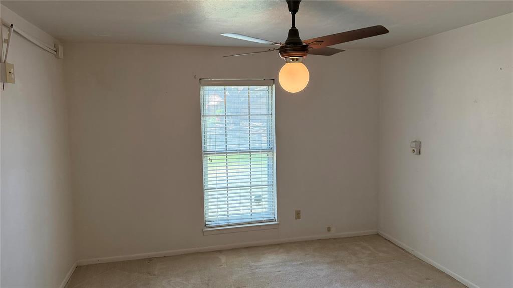 401 Glenhaven Drive Property Photo 25