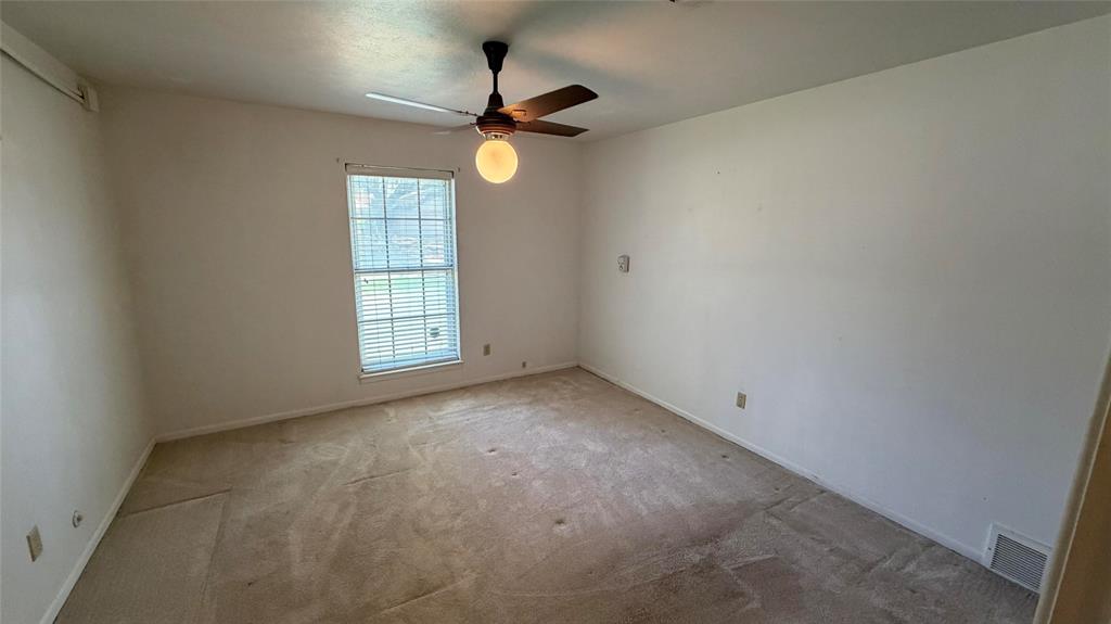 401 Glenhaven Drive Property Photo 27