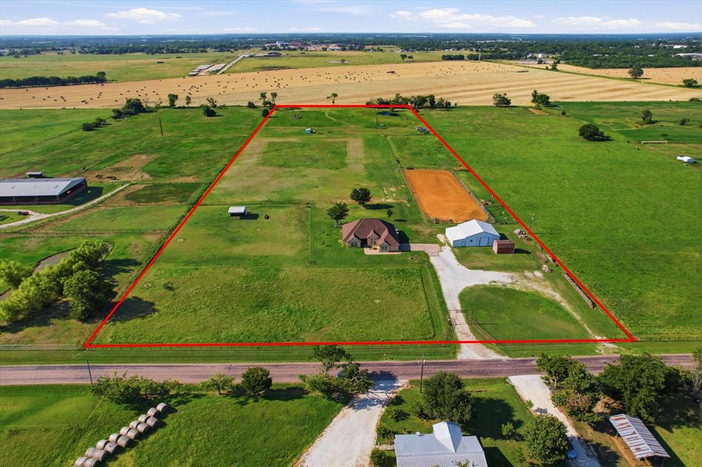 685 W Line Road Property Photo 3