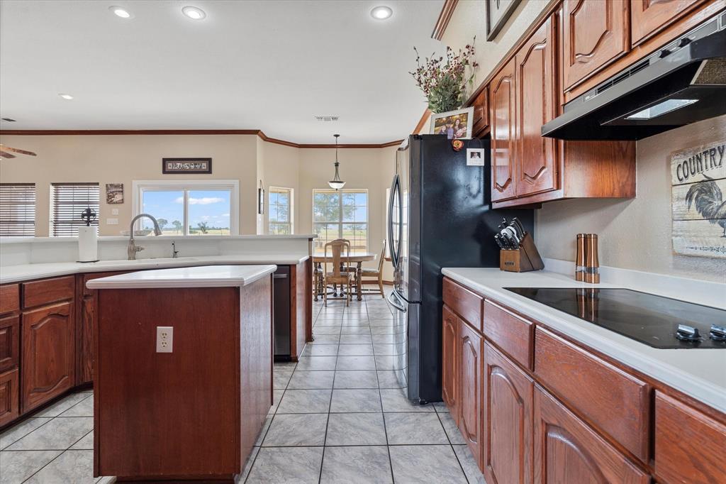 685 W Line Road Property Photo 14