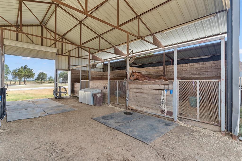 685 W Line Road Property Photo 34