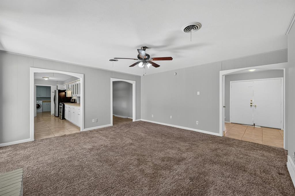 7200 Ellis Road Property Photo 10