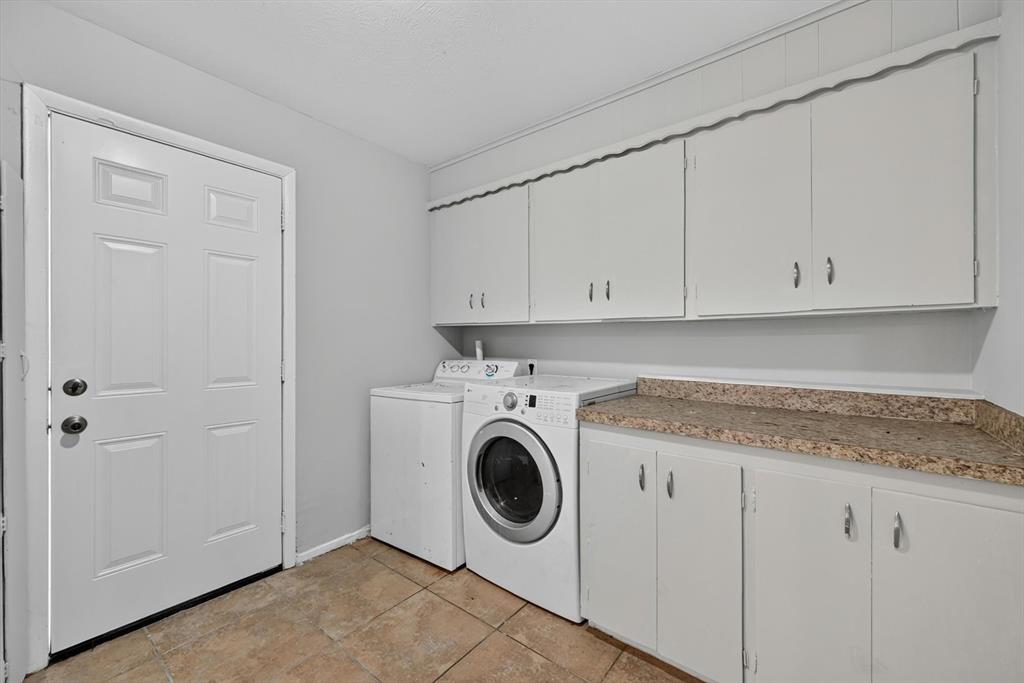 7200 Ellis Road Property Photo 20