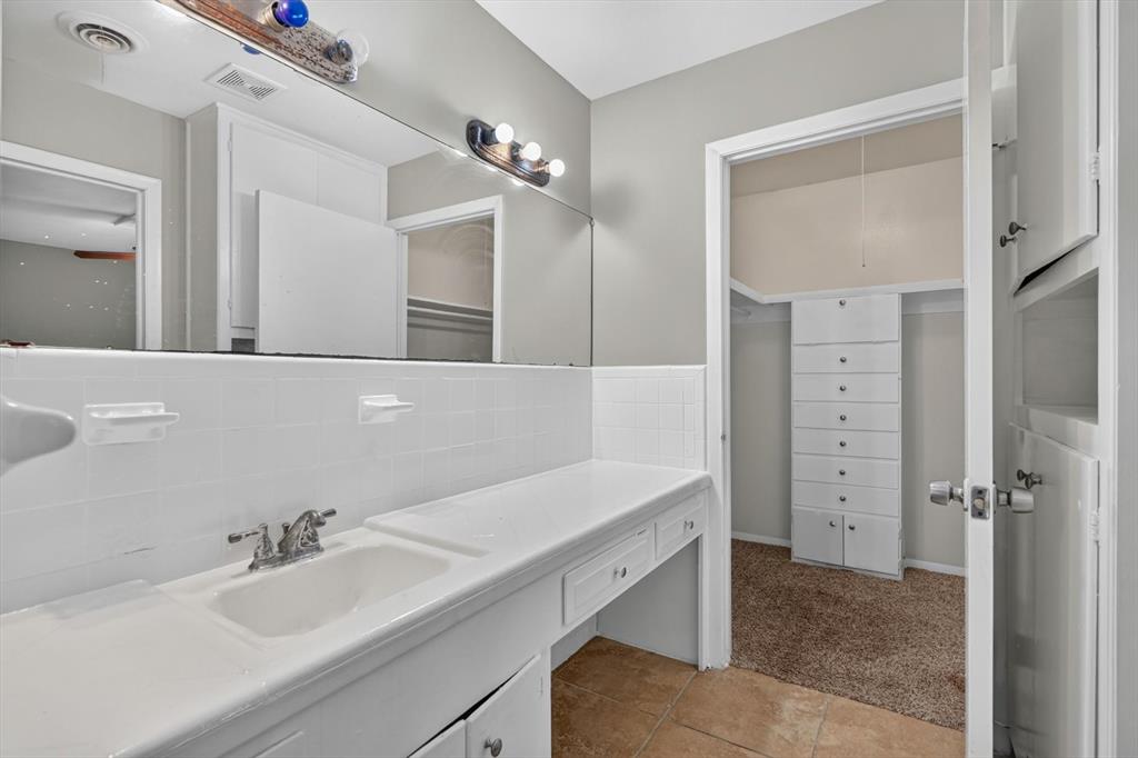 7200 Ellis Road Property Photo 30