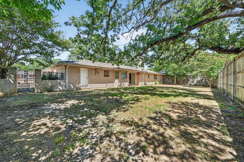 7200 Ellis Road Property Photo 35