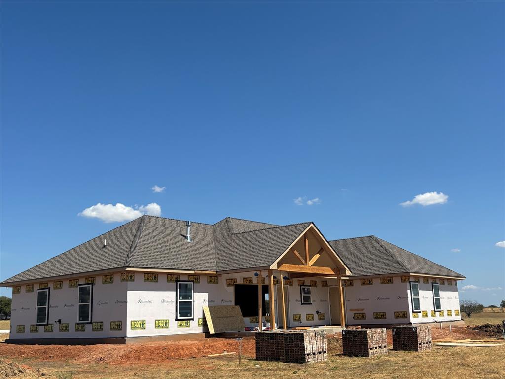 40 Grewing Drive Property Photo 1