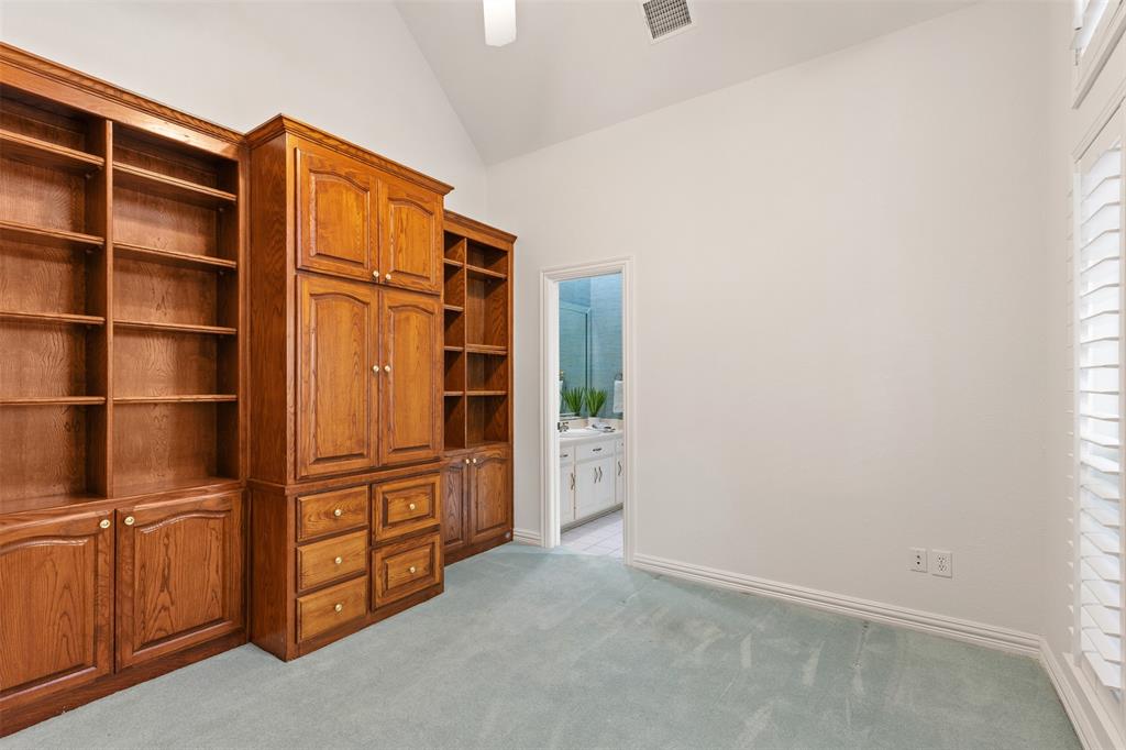8644 Breakers Point Property Photo 9