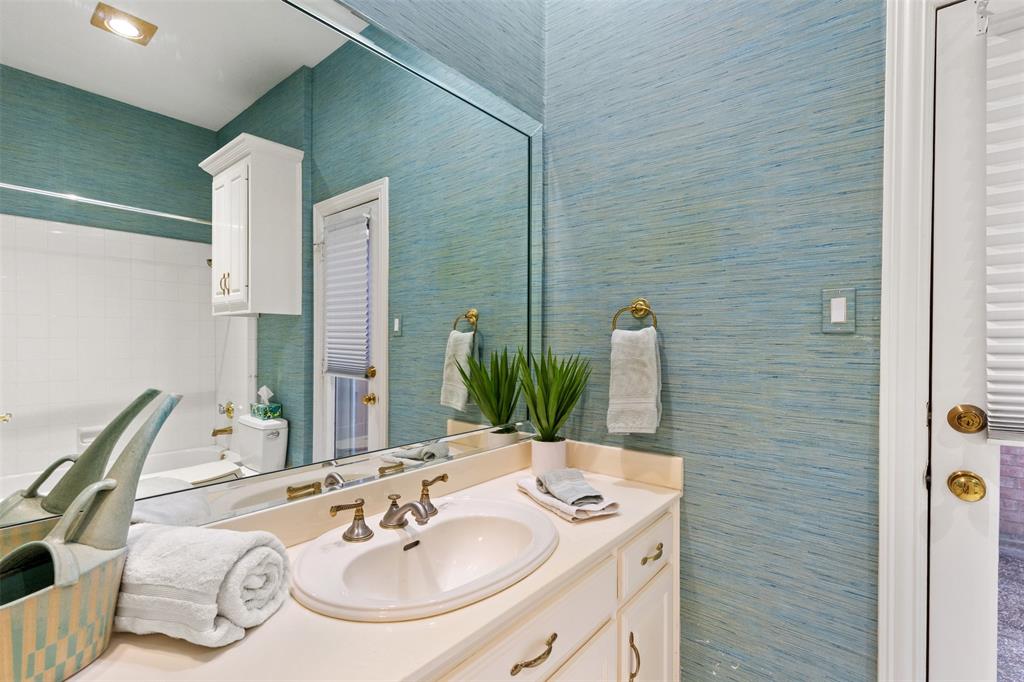 8644 Breakers Point Property Photo 10