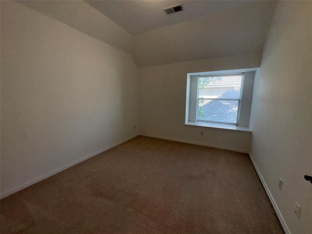 1913 Lawnview Drive Property Photo 16