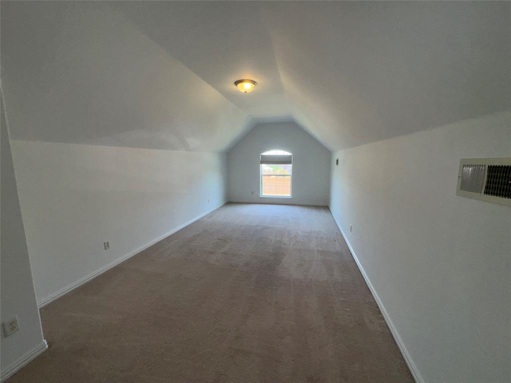1913 Lawnview Drive Property Photo 17
