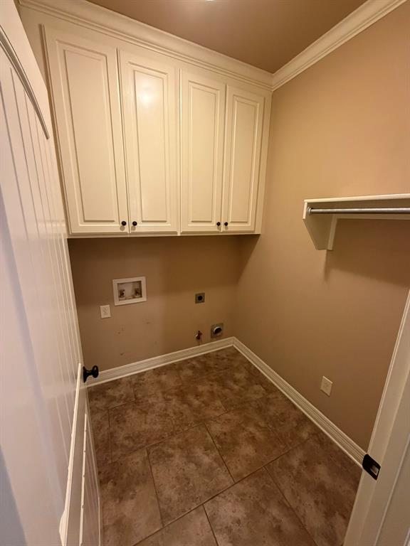 705 Saint Martins Lane Property Photo 8