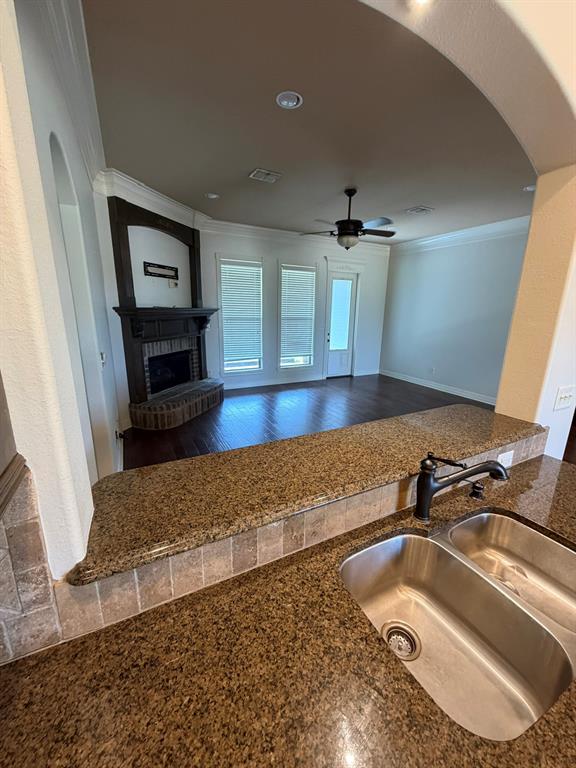705 Saint Martins Lane Property Photo 9