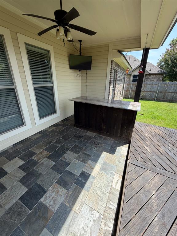 705 Saint Martins Lane Property Photo 28