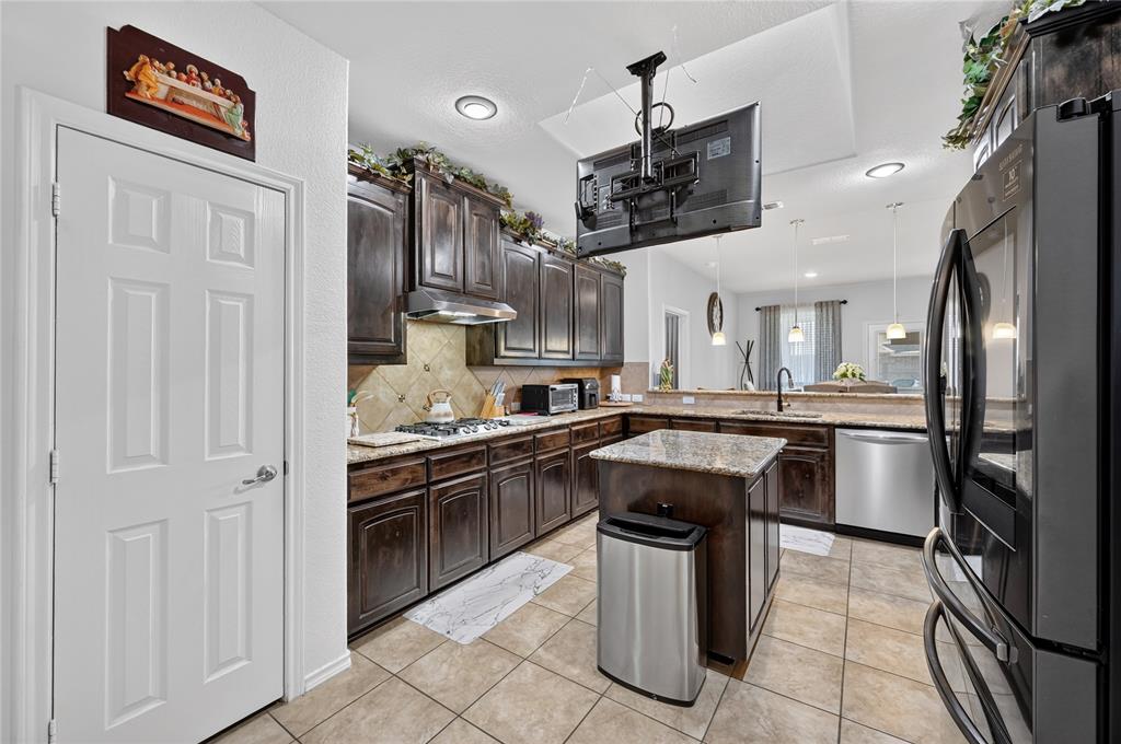 1118 Crest Ridge Drive Property Photo 14