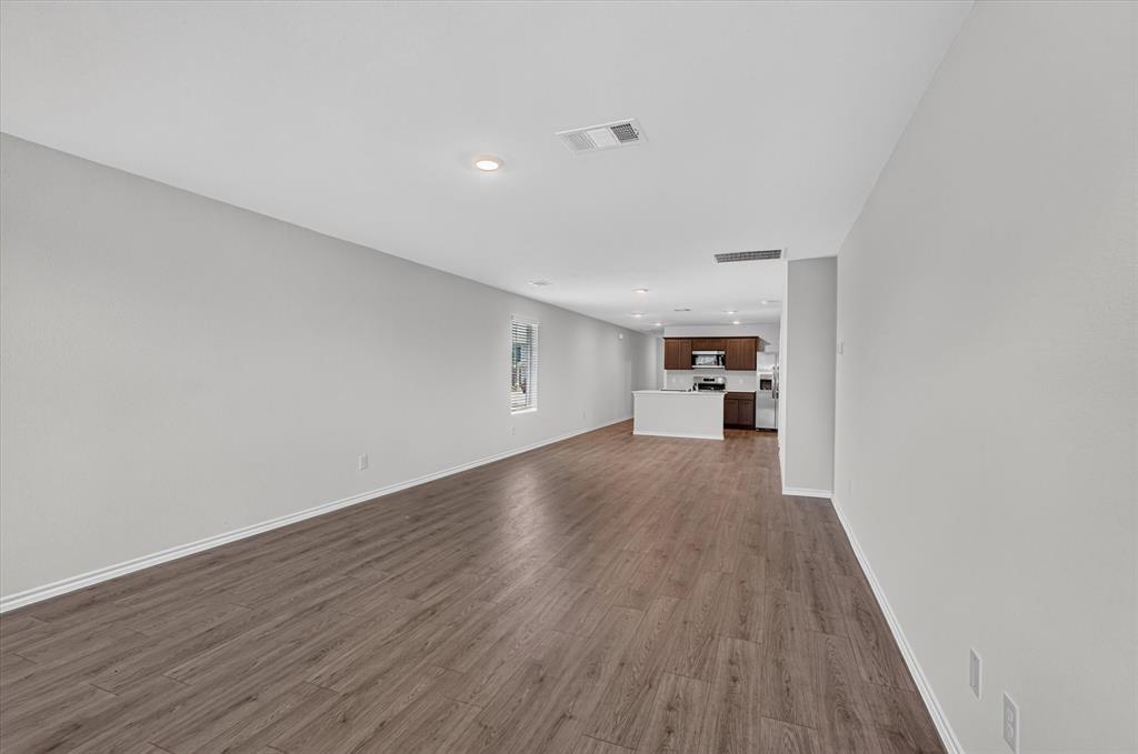 1128 Northfield Drive Property Photo 2