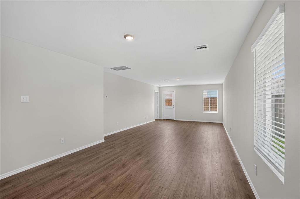 1128 Northfield Drive Property Photo 12
