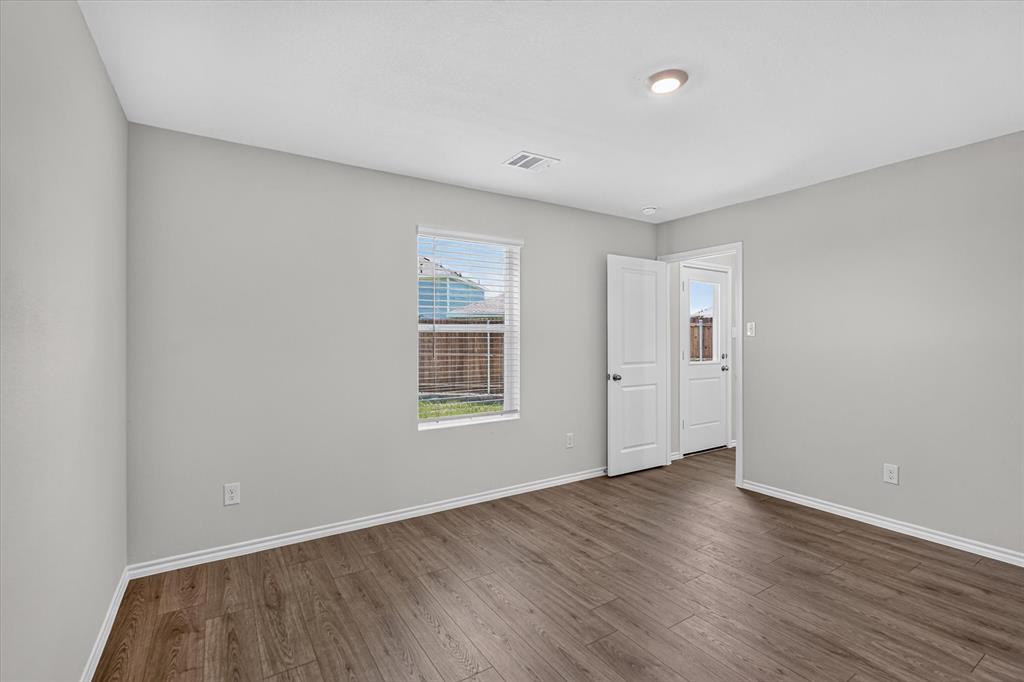 1128 Northfield Drive Property Photo 18
