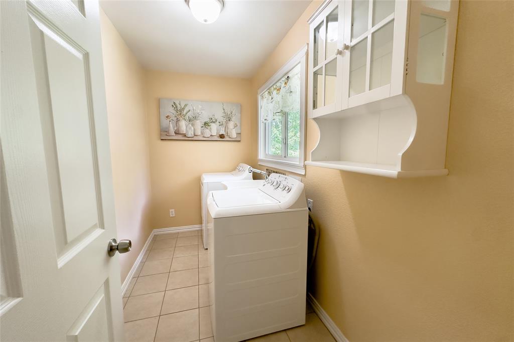 2801 Cheaney Drive Property Photo 19