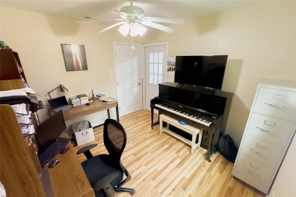 2801 Cheaney Drive Property Photo 22