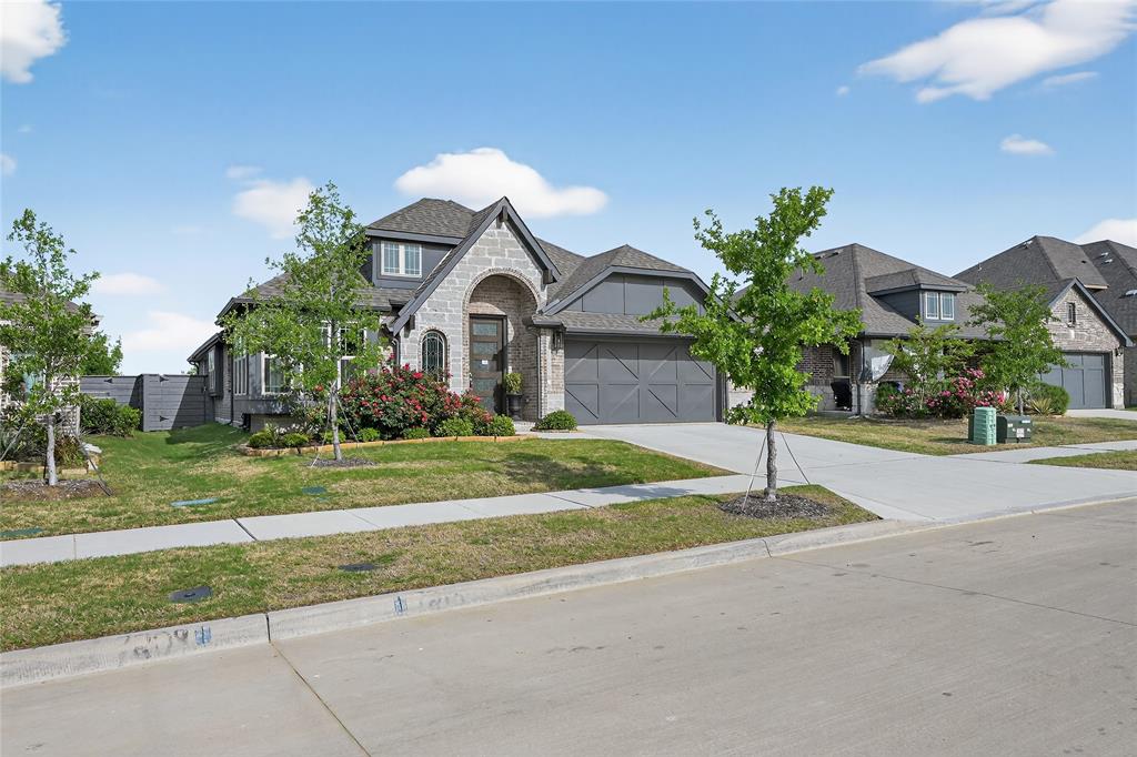 7213 Cherry Blossom Lane Property Photo 3