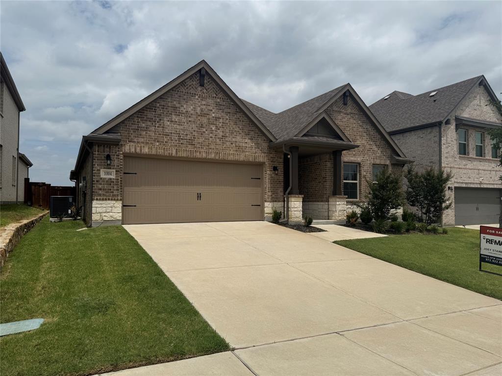1004 Copper Smith Way Property Photo 3
