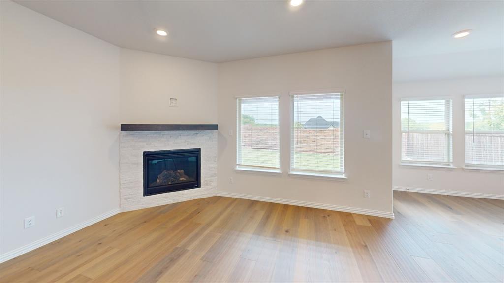 1004 Copper Smith Way Property Photo 5