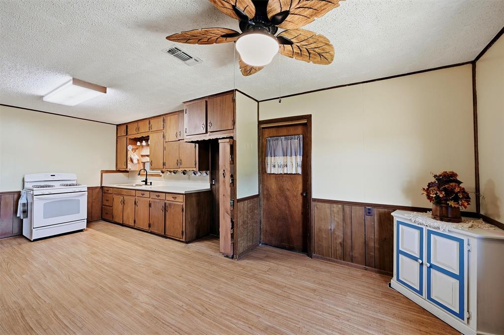3636 State Highway 56 Property Photo 19