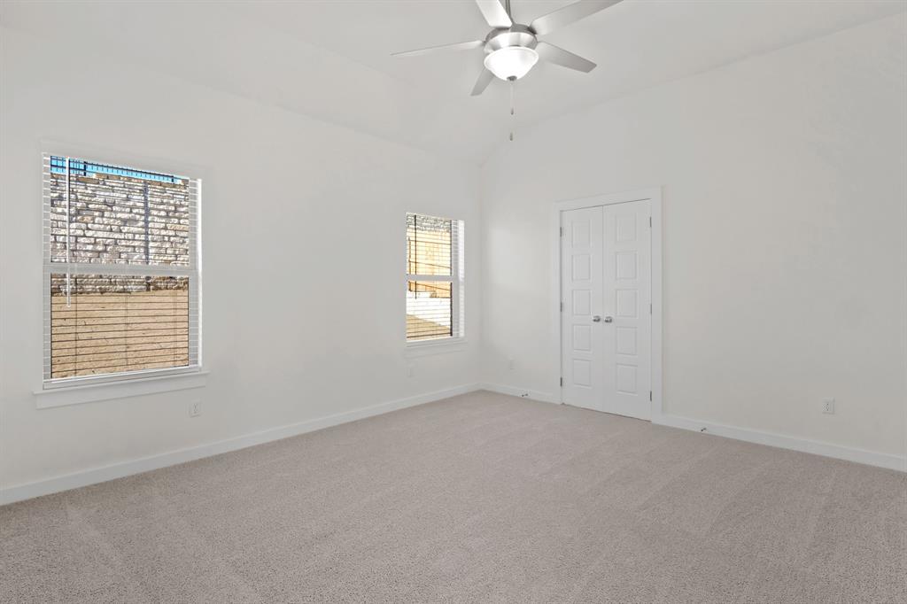 709 Knox River Drive Property Photo 9